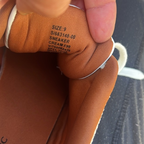 Banana republic, ladies, cream sneaker, size 9, excellent condition - Picture 12 of 16